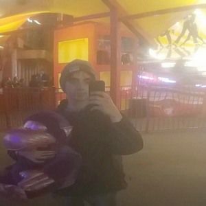 Meet your Posher, Lawrence